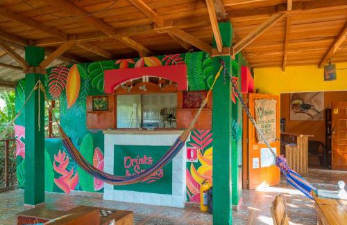 Minca Hostel | Hostal CASA COLIBRI MINCA
