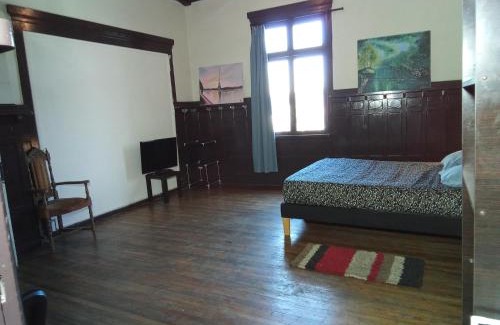 Downtown Santiago Bed & Breakfast | Hostal Casona Portugal