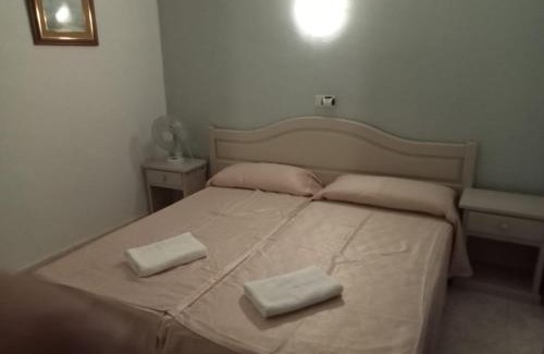 Lloret Town Center House | Hostal Caste