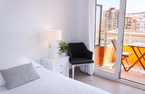 Denia House | Hostal Comercio