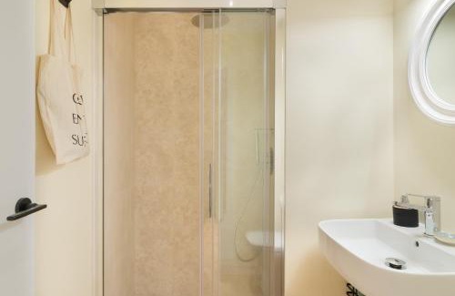 Literary Quarter Hostel | Hostal Evoke Madrid