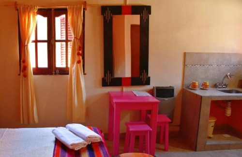 Tilcara Hotel | Hostal Paseo de los Colorados