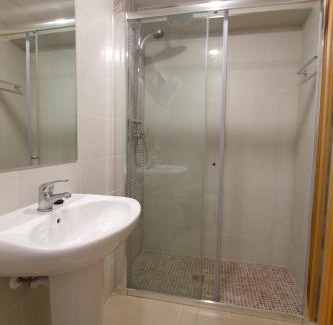 Sant Antoni de Portmany Hostel | Hostal Roca