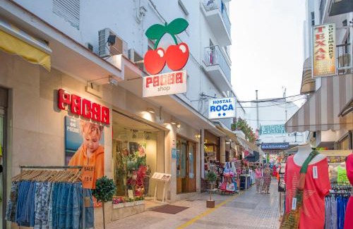 Sant Antoni de Portmany Hostel | Hostal Roca