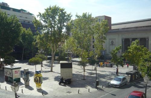 Sol House | Hostal Triana
