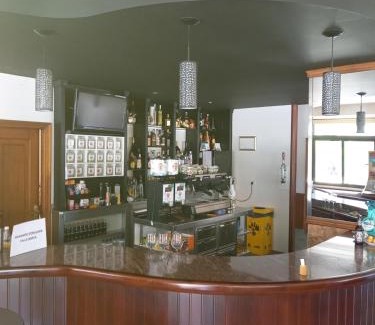 Rodeiro House | Hostal y Albergue Carpinteiras