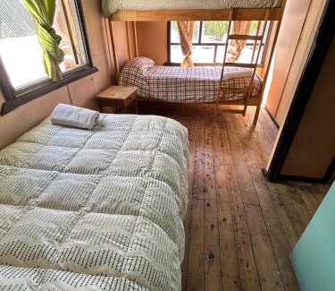 Puerto Rio Tranquilo Hostel | Hostel Las Parvas by Samtours