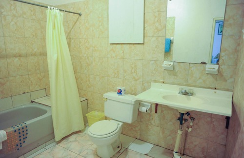 Montego Bay Hotel | Hostel room 6 beds at Hotel Glorianna