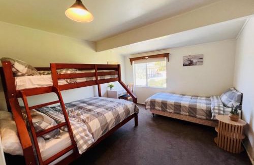 Hahei House | Hosts on the Coast Grange Cottage