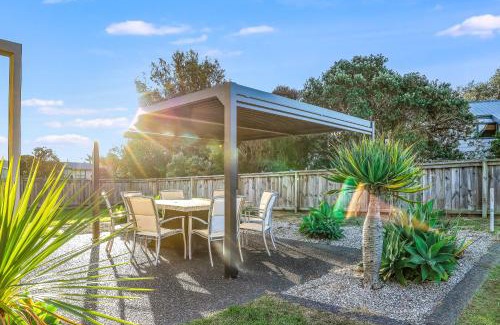 Matarangi House | Hosts on the Coast Titoki Magic