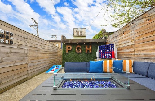 Central Northside House | ★HostWise Stays★ Game Lounge | Fire Pit | "Cool Vibes" | Great Location