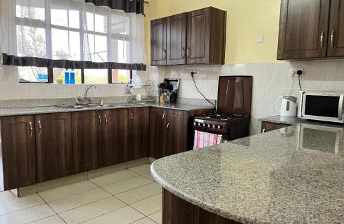 Nanyuki Apartment | Hot Choice 3BR All ensuite