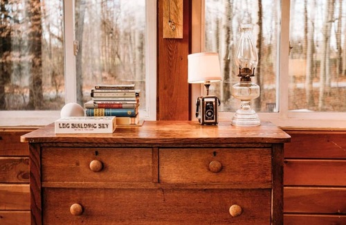 Tobyhanna House | Hot Cocoa Bar + 4 Season Porch w/Wood Stove