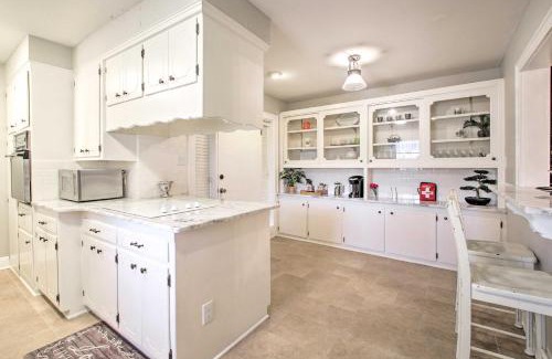 Hot Springs House | Hot Springs Home Walk to Oaklawn!