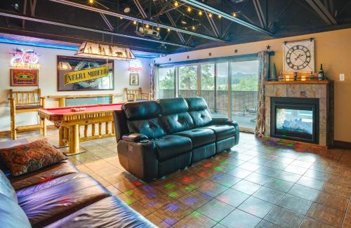 Stateline Apartment | Hot Tub and Mtn Views Epic Stateline Escape!