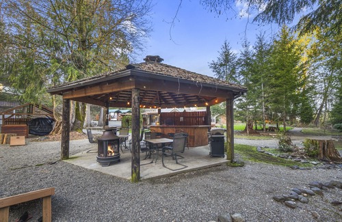 Union Cabin | Hot Tub Cabin #4