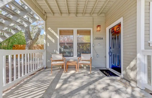 Cherrywood Apartment | Hot Tub - E. Austin - 5 min to UT - 10 min to DTnn
