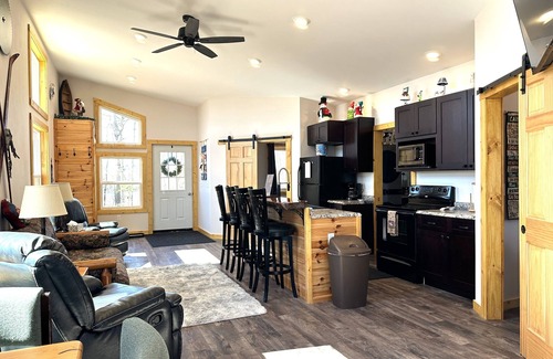 Munising Ski Chalet | Hot tub - Great views - close to PRNL - private