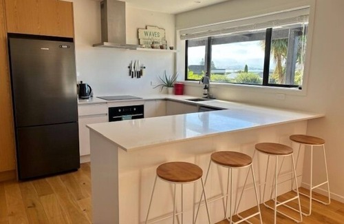 Kaikoura House | Hot Tub | Great Views | Close to Beach - KK68164, Hot Tub | Great Views | Close to Beach
