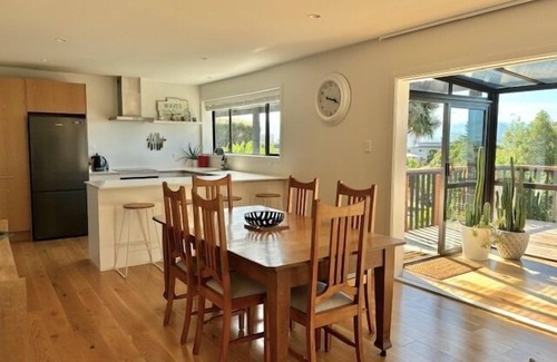Kaikoura House | Hot Tub | Great Views | Close to Beach - KK68164, Hot Tub | Great Views | Close to Beach