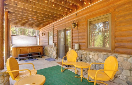 Valley of the Sun Cabin | Hot Tub Hideaway w/Views & Deck in Fairplay!