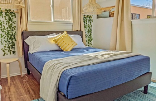 Kanab Hotel | Hot Tub|Pets|Lake House Escape|Venture Base