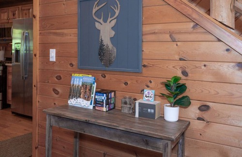 Hazel Green Apartment | Hot Tub, WiFi, Firepit - HazelBrook Haven