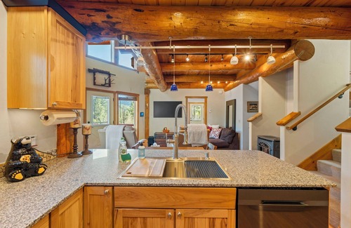 Bayfield Cabin | Hot Tub, Wildlife Viewing, Close to Vallecito Lake!