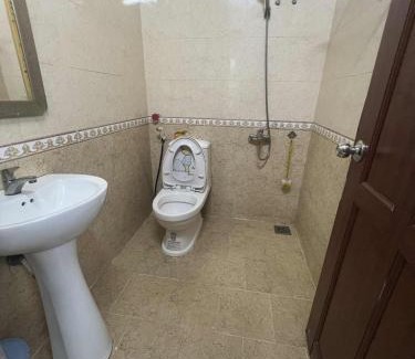 Binh Tan Hotel | hotel đặng hiền lương