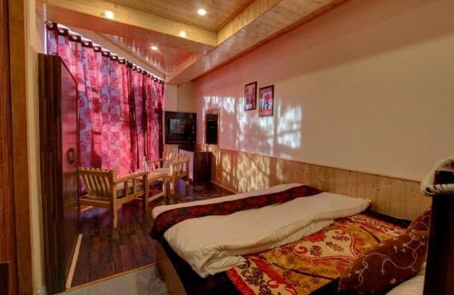 Manali House | Hotel 17 Miles Stone, Manali By Shivaneel Hospitality