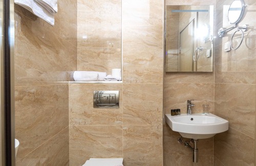 Velji Vinogradi Hotel | Hotel 219 Budva