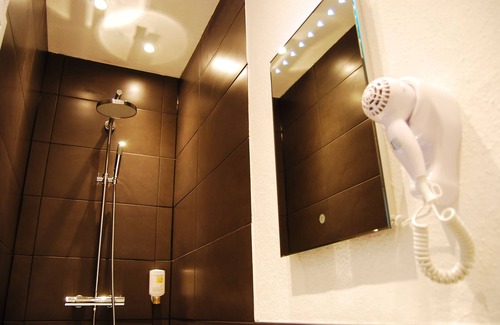 Deutz Hotel | Hotel Alt Deutz