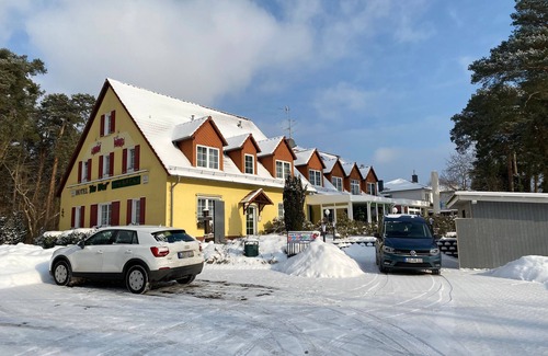 Bad Saarow House | Hotel am Werl - Double room, shower/WC, 20 m²