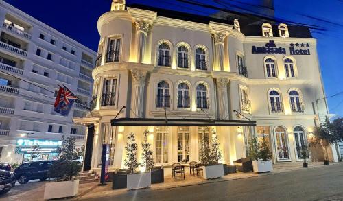 Paskuqan Hotel | Hotel Ambasada QTA