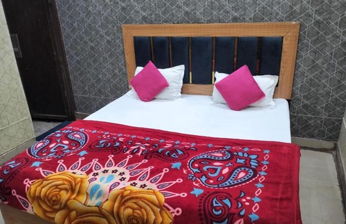 Mathura House | Hotel Aniruddha palace