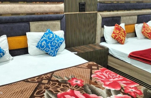 Mathura House | Hotel Aniruddha palace