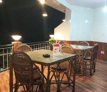 Old Manali House | Hotel Antarctica &Pine n Dine blues cafe