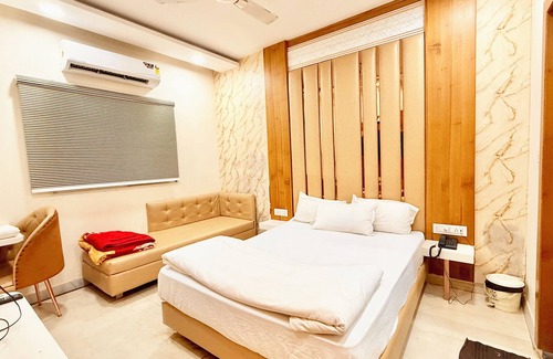 Ujjain Hotel | Hotel Apple Palace - Prime Located