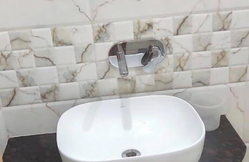 Landran Hotel | HOTEL ARAB INN