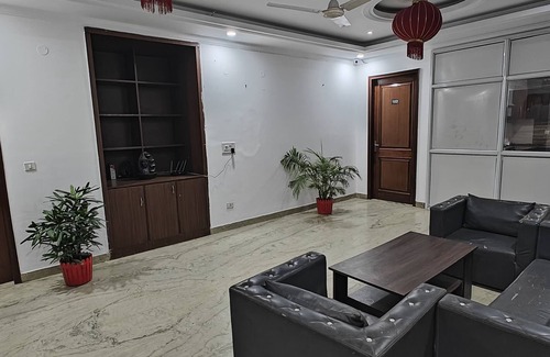 Gurugram House | Hotel Ashiyana Elite