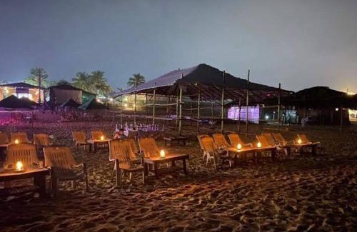 Saunta Vaddo House | Hotel Baga Sea White