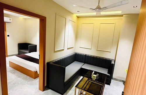 Bhopal Hotel | Hotel Balaji Inn, Ayodhya Bypass