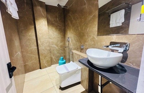 Bhopal Hotel | Hotel Balaji Inn, Ayodhya Bypass