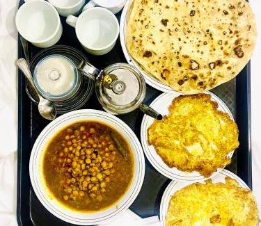 Karachi Hotel | Hotel Bed & Rest Airport