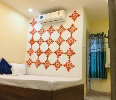 Chinar Park House | Hotel Blossom