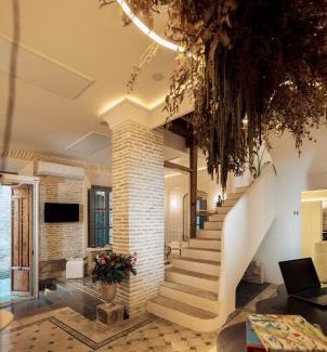 Central District Hotel | Hotel Boutique Escudo del Carmen