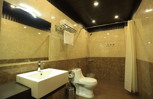 Sidhpur Hotel | Hotel Buddha House Himalayan Brothers