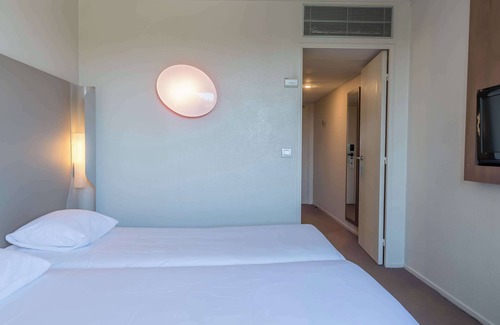 Le Port sous la Lune Hotel | Hotel Campanile Nogent Sur Marne