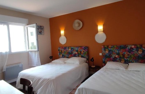 Les Sables d'Olonne Hotel | Hotel & Cantine De La Plage
