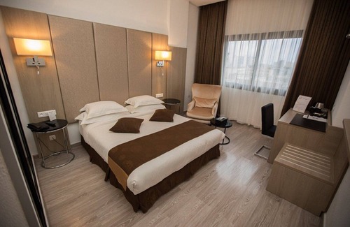 Oran Hotel | HOTEL COLOMBE
